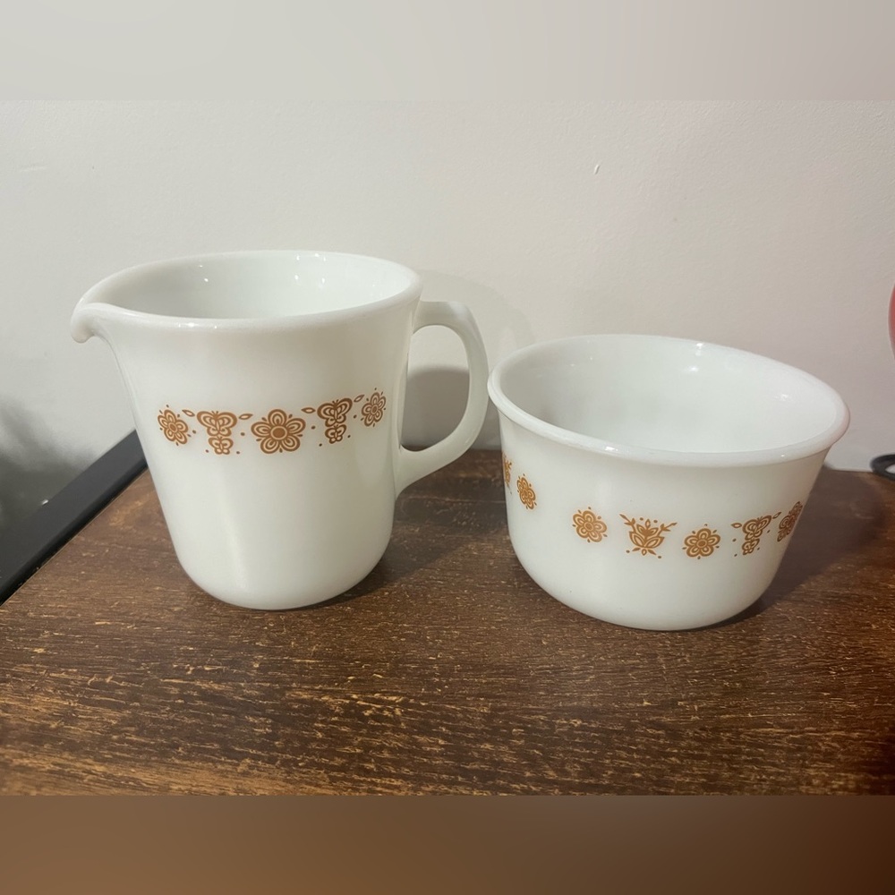 Pyrex Butterfly Gold Creamer and Sugar set
